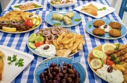 tavolo cucina greca